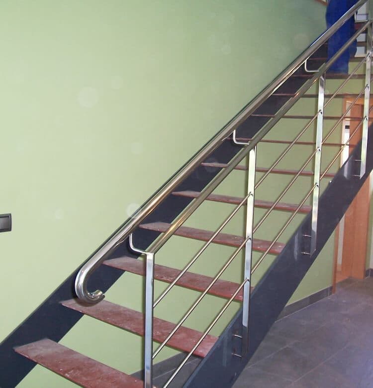 Trabajo de carpintería de aluminio de Sucal Santiago en Santiago 6