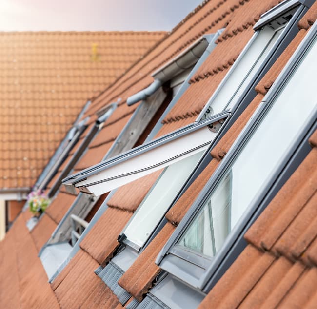  Distribuidores oficiales de ventanas VELUX en Santiago